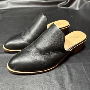 Crown Vintage Black Leather Mules Womens 7.5 - 350